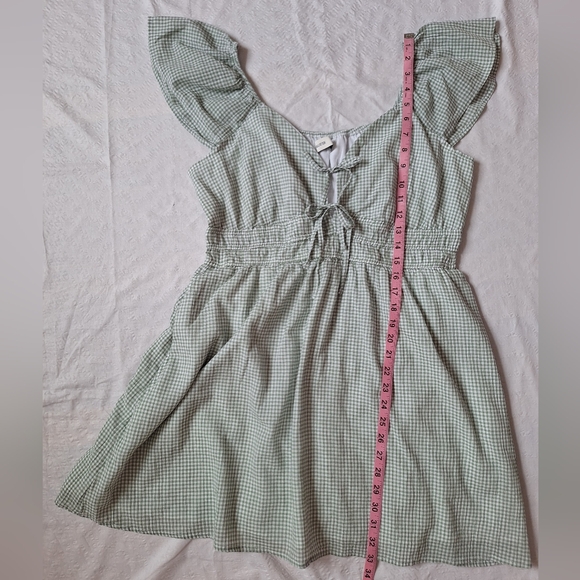 HOLLISTER Green Flutter Sleeve Double Tie Skort Dress - Picture 3 of 11